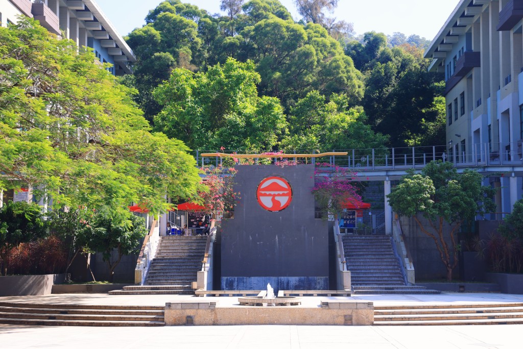 岭大表示，为了令学生及公众更清楚「岭南大学学生会编辑委员会」乃岭大学生会辖下组织，而非校方部门，故要求该组织加入「学生会」字眼。 资料图片