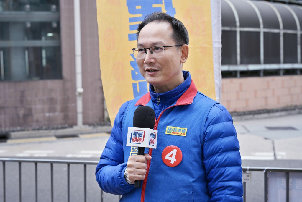 陳學鋒強調，民建聯是跨階層政黨，不是集中偏幫某部分市民。