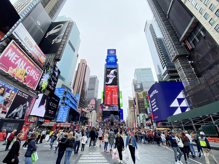 美国纽约时代广场，是西方社会的标志。