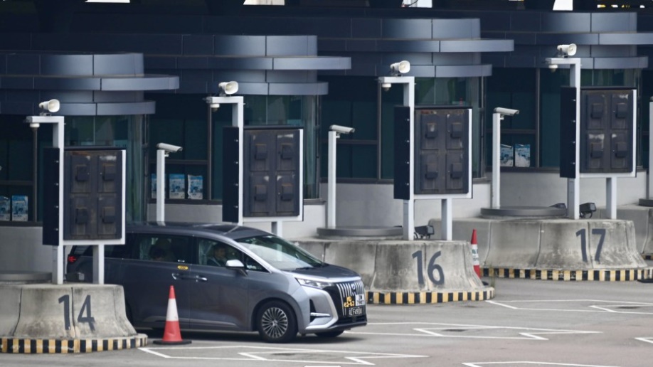 粵車南下︱陳美寶：預約數目符合預期 上半年內諮詢持份者 研鬆綁車窗玻璃透光度