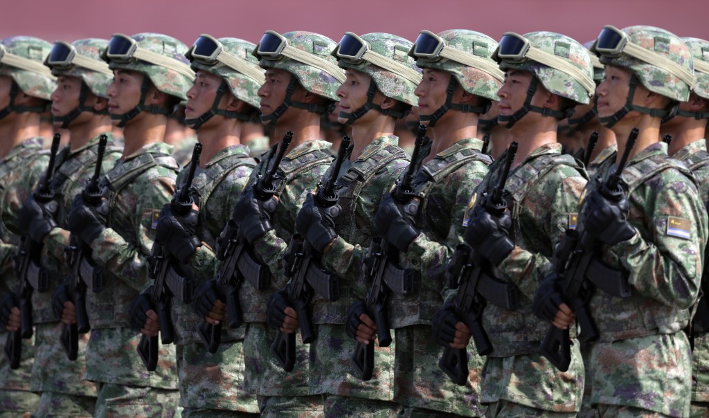 9月3日，紀念中國人民抗日戰爭暨世界反法西斯戰爭勝利80周年大會在北京舉行。軍事航天部隊方隊接受檢閱。新華社