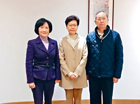 ■葉劉淑儀（左）建議關閉兩個連接跨境鐵路口岸。