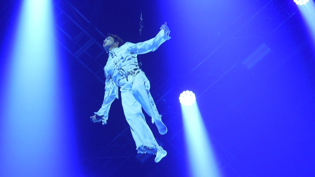 Jackson作為今次巡演的幕後主腦,舞台概念由他親自構思。 Jackson作為今次巡演的幕後主腦,舞台概念由他親自構思。