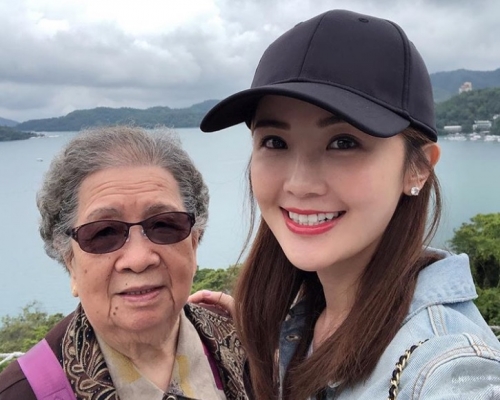蔡卓妍（阿Sa）帶祖母去台灣旅行。網上圖片