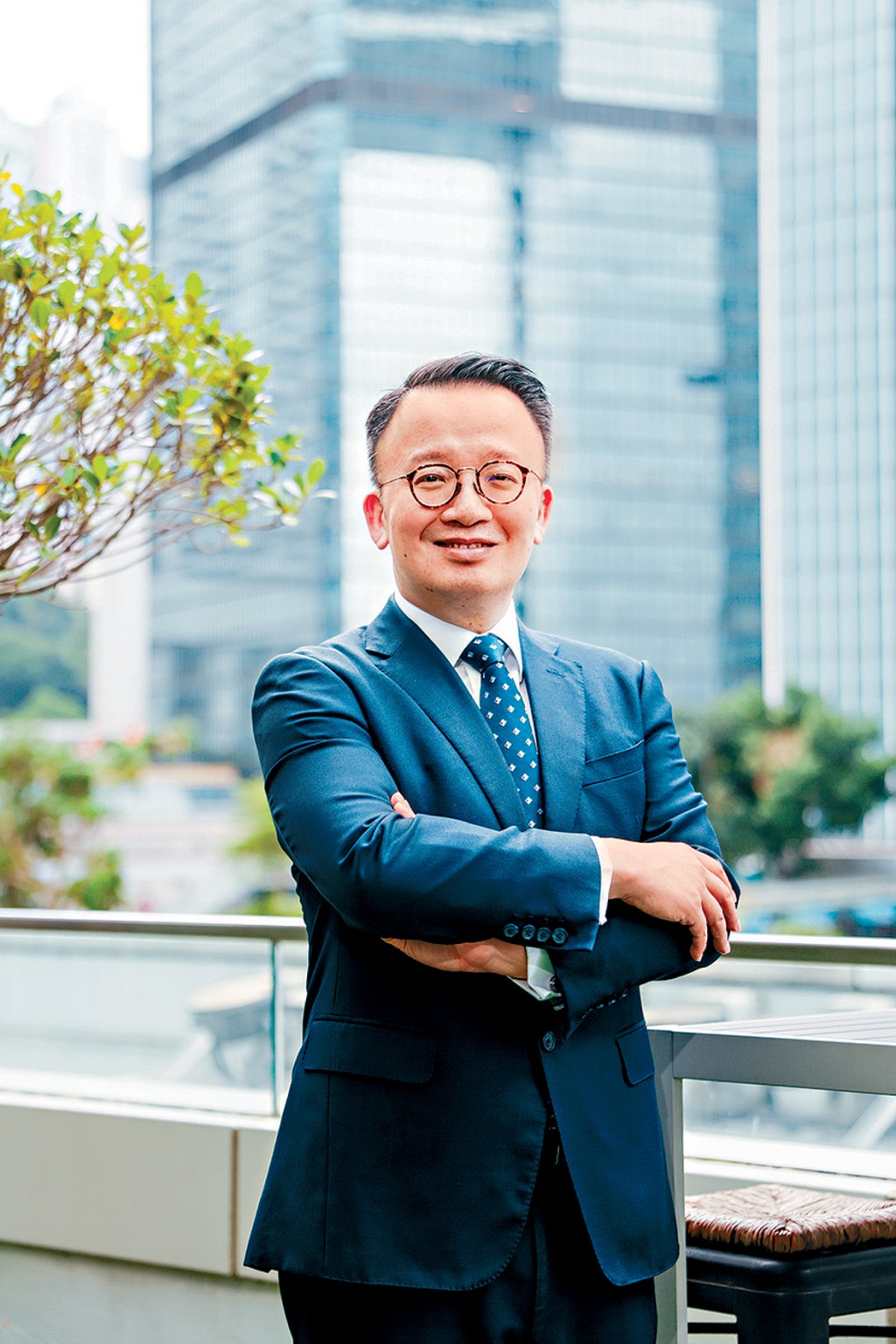 陈晓峰：倡议探讨新收费模式，如「胜诉费」、「不成功不收费」等。