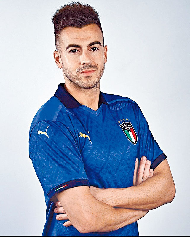 意大利前鋒艾沙拉維