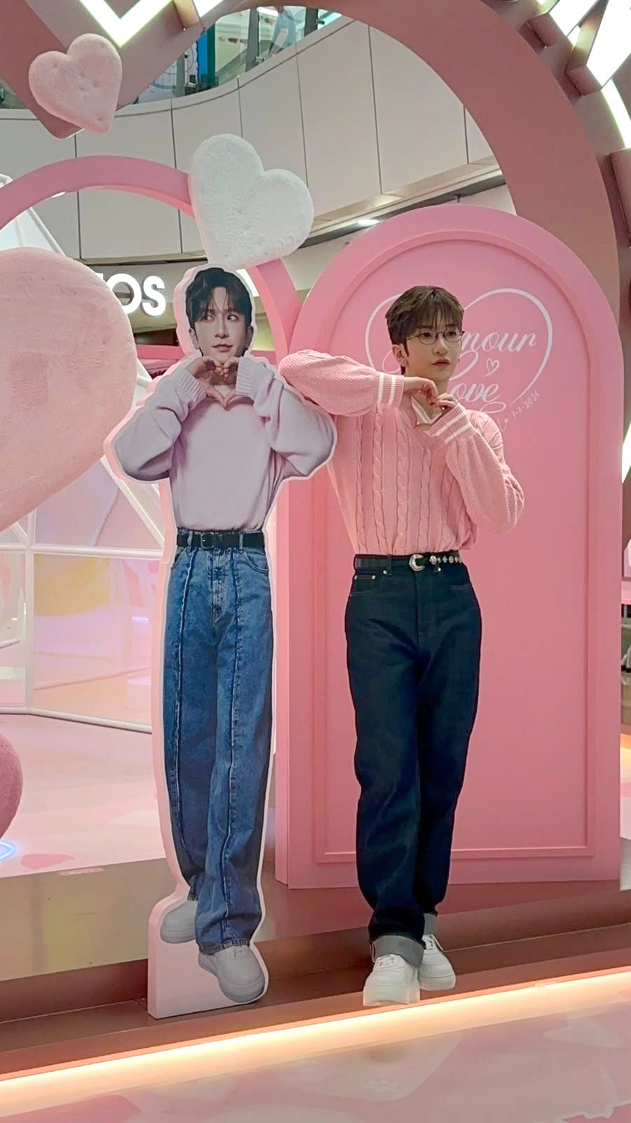 生日會後，Anson Lo直落觀塘到《Anson Lo & Santos - 【Amour ♡ Love】 Popup Store》打卡。