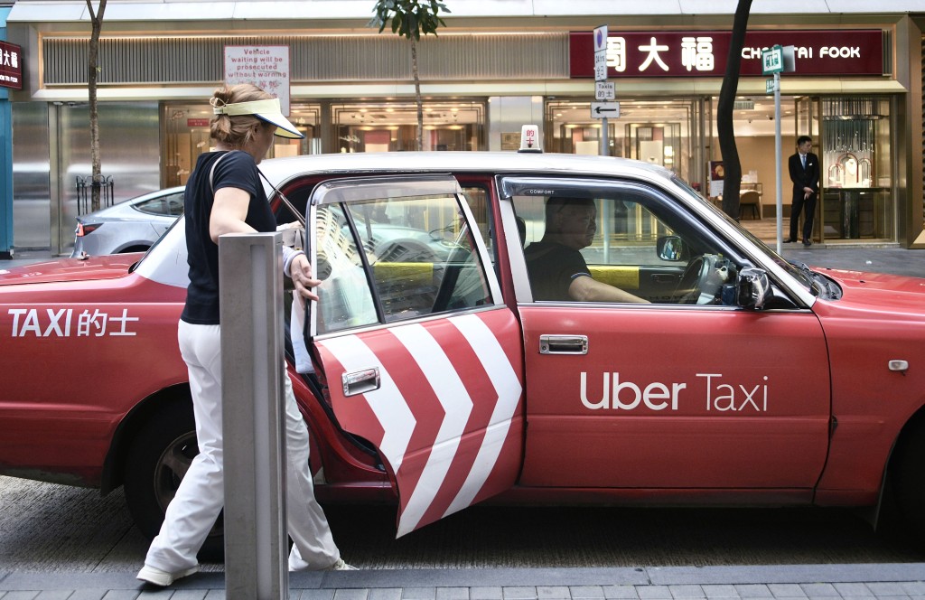 網約車服務要以市民利益作首位,市民出行為依歸。資料圖片 網約車服務要以市民利益作首位,市民出行為依歸。資料圖片