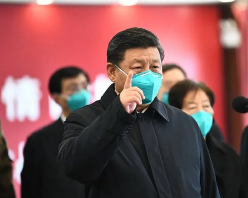 習近平抵達武漢並前往火神山醫院。人民日報圖片
