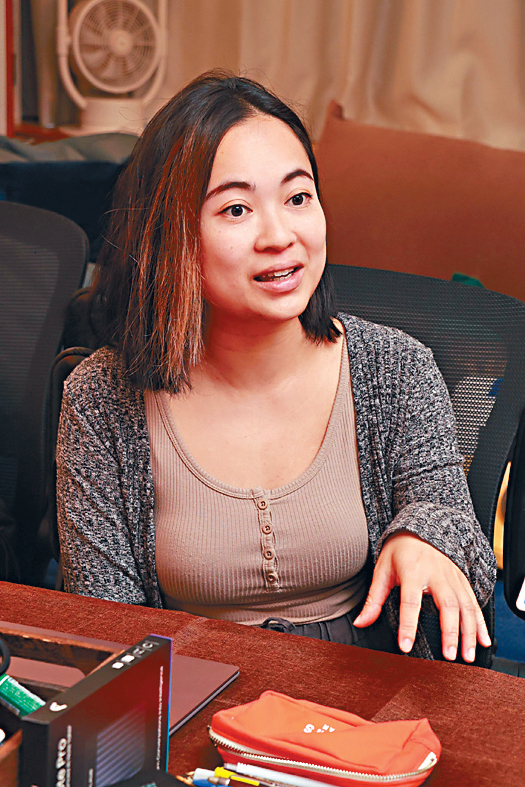 Ashley是《邊緣人》導演章國明的女兒。 Ashley是《邊緣人》導演章國明的女兒。