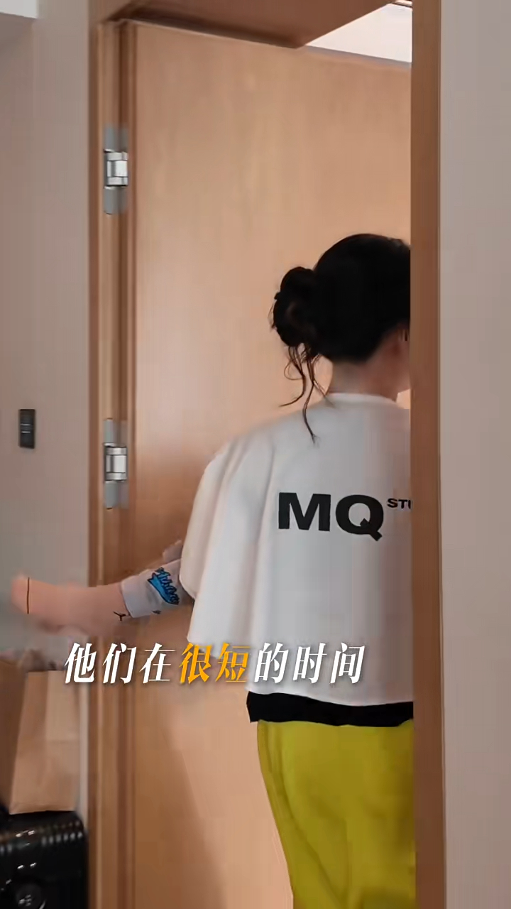 張栢芝抱着Marcus表示:「過一年就抱不動了。」 張栢芝抱着Marcus表示:「過一年就抱不動了。」