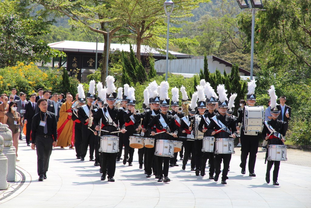 步操樂團帶領嘉賓進場。香港佛教聯合會