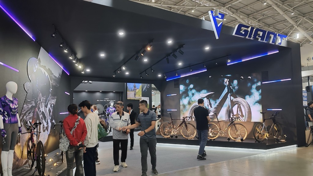 捷安特單車參加2025年台北自行車展。 中新社