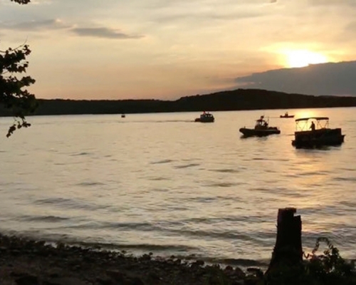 Table Rock Lake發生觀光船翻沉意外。(網圖)