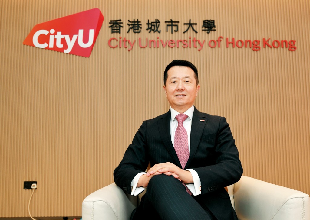 城大校董會新任主席魏名成（明德）剛剛上任，任期3年，並在上月底首次主持校董會會議。