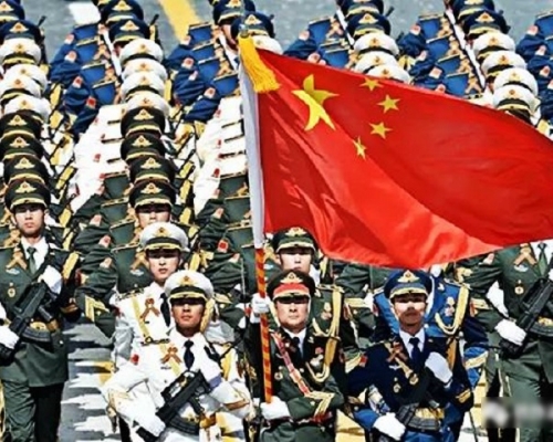 解放軍提出嚴禁工作日喝酒、嚴禁喝慶功及接待酒、嚴禁任何場合酗酒等十一條「嚴禁」規定。資料圖片