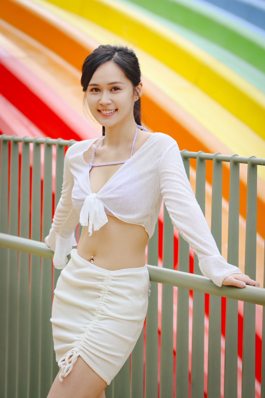 梁超怡（Chiuyi）的泳裝造型。
