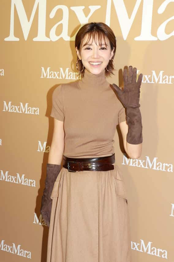 倪晨曦表示臨近年尾聖誕和新年,工作較多。 倪晨曦表示臨近年尾聖誕和新年,工作較多。