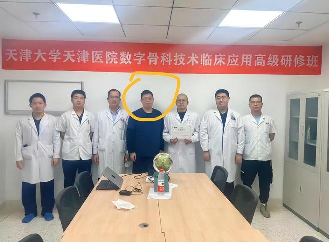 著名骨科醫生駱巍