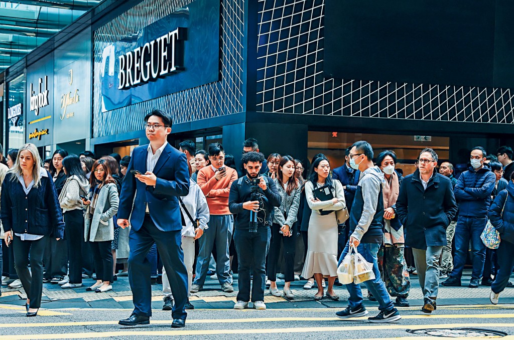 受訪市民於今年理財取態偏向保守，仍多選擇低風險投資策略。