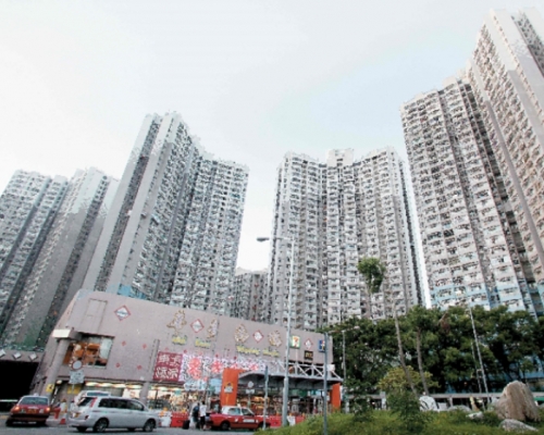 香港仔華貴邨華善樓對開公園花槽。資料圖片