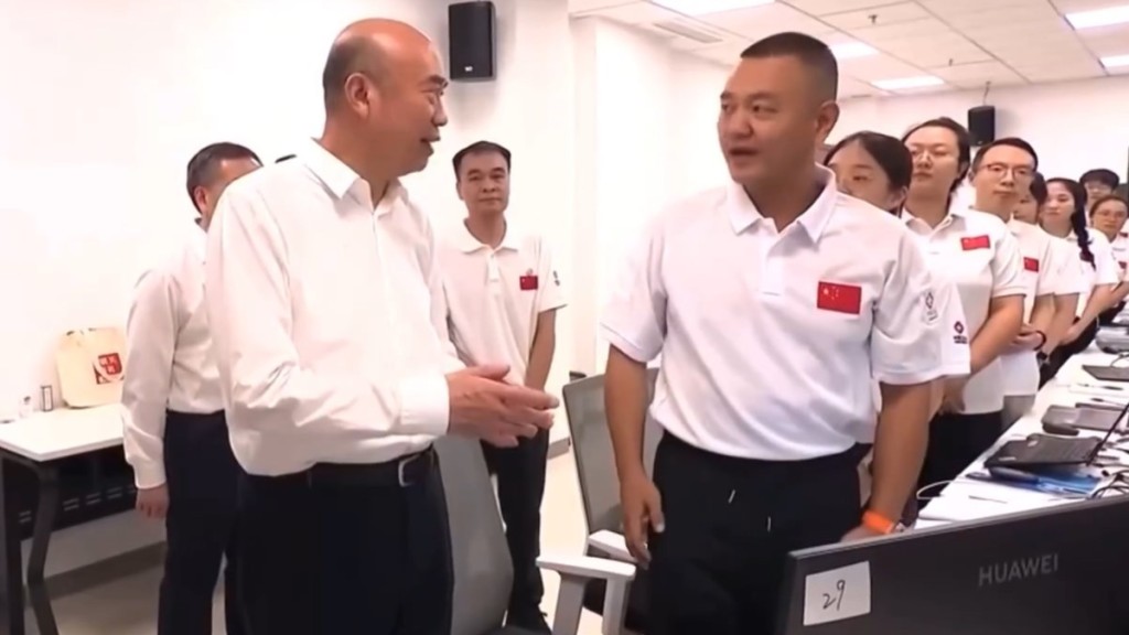 副總理劉國中廣東調研基孔肯雅熱疫情，要求做好口岸檢疫。央視截圖