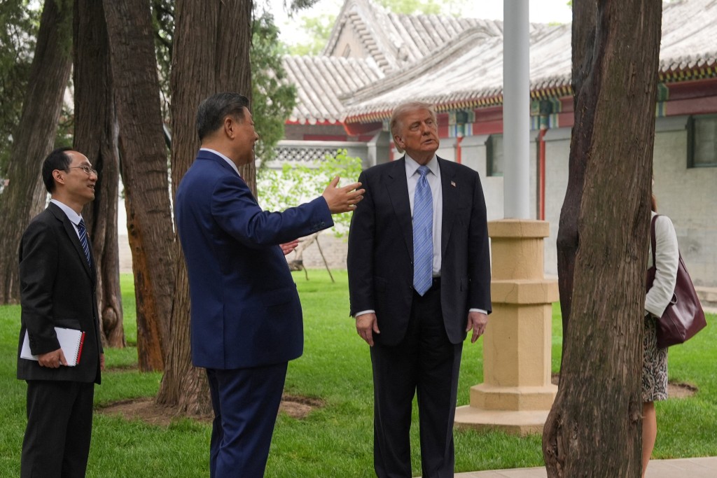 習近平與特朗普在中南海舉行小範圍會晤。路透社