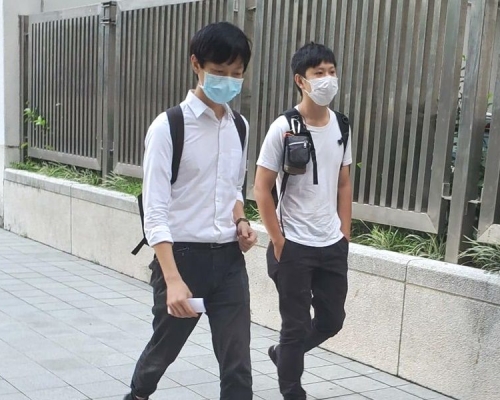 被告王潤琦(左)。資料圖片