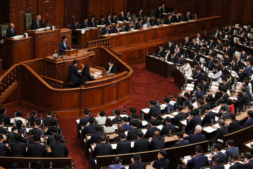 日本首相高市早苗周一（5日）在众议院及参议院全体会议发表施政演说。路透社