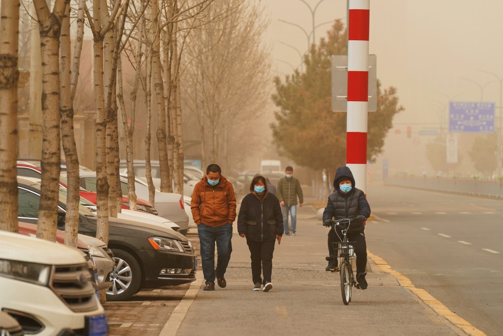 3月以来，中国共发生4次沙尘天气过程，较去年同期（2次）偏多。（中新社）