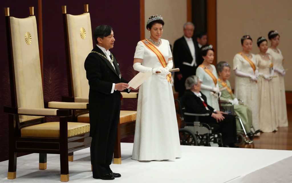 日皇德仁(左)5月1日即位。AP圖片