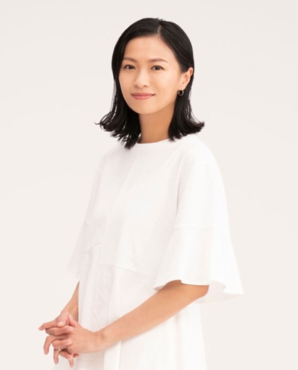 榮倉奈奈有傳一度想辭演《OLD ROOKIE》,以免被綾野連累。