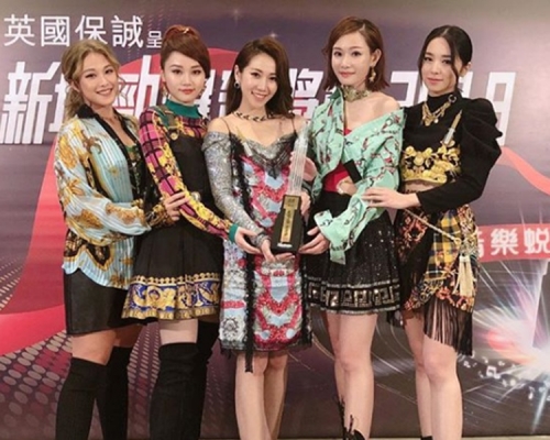 Supergirls踢爆Jessica一向恨嫁。 網圖