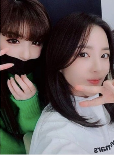 2019年朴春(左)复出推出新歌《Spring》,Dara(右)更曾力挺与她合唱。 2019年朴春(左)复出推出新歌《Spring》,Dara(右)更曾力挺与她合唱。