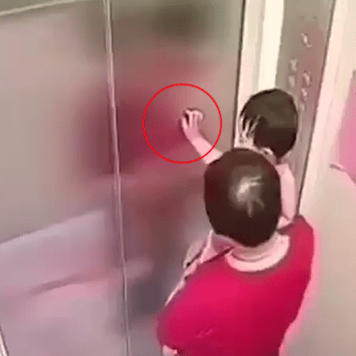电梯的天眼影片拍下恐怖事故