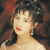 马小灵翌年代表悉尼回流参加国际华裔小姐竞选，惜最终食白果。
