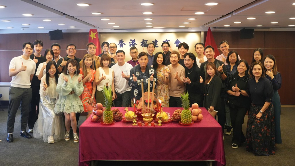 男主角陳山聰及一眾專業演員一同出席開鏡儀式