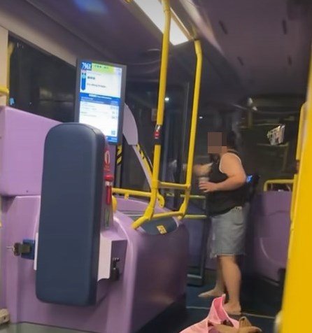  •車長：嘩，你愈講愈嚴重 ，我報警喇，唔好講啦唉！fb「將軍澳主場」截圖