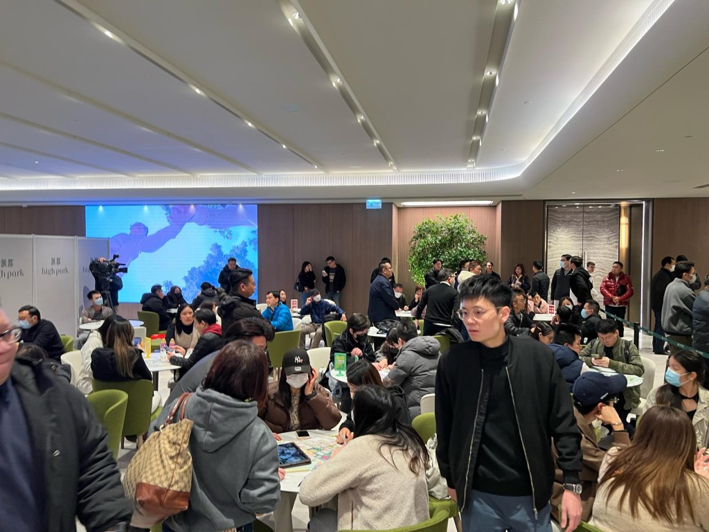 泛海國際發展的洪水橋新盤滙都II今日(8日)發售新一批單位。 泛海國際發展的洪水橋新盤滙都II今日(8日)發售新一批單位。