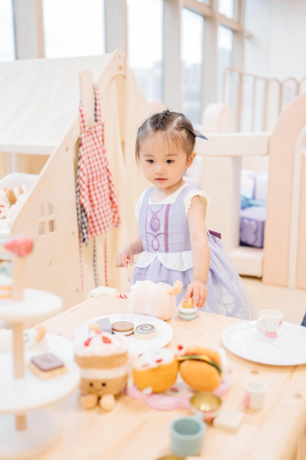 場內設有不同主題的角色扮演角落，如野餐、甜品店和煮飯仔。（圖片來源：受訪者提供）