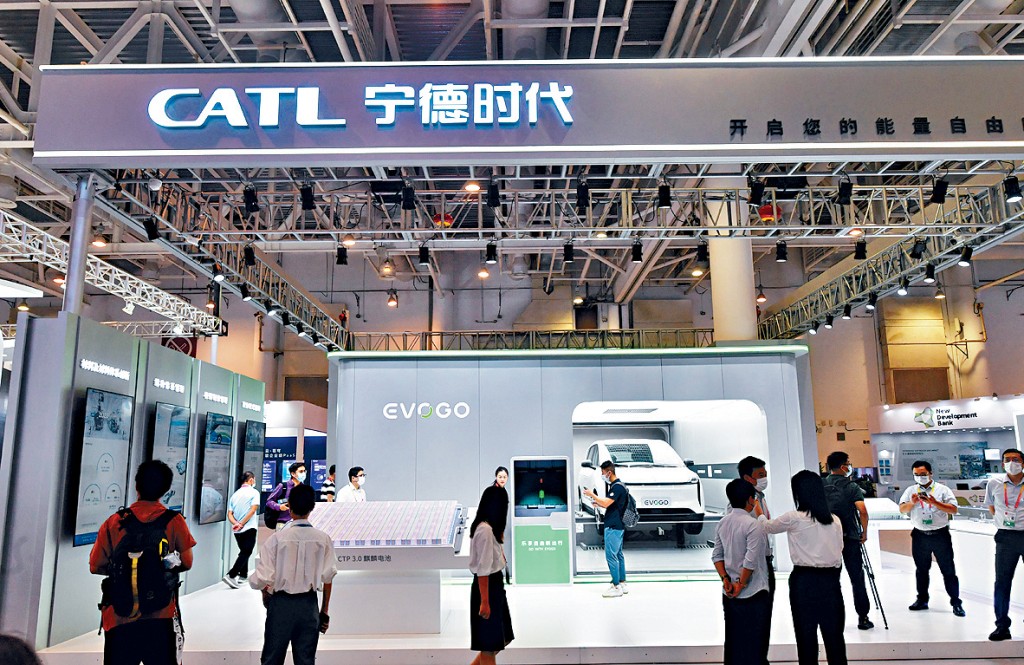 宁德时代昨日公布，拟申请在港交所主板挂牌上市。