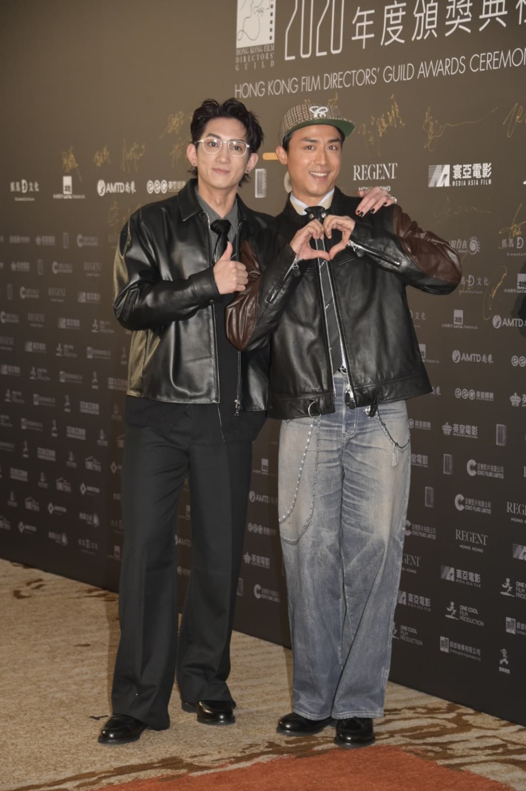 AK怕尴尬无请父母观睇《我们不是什么》首映。 AK怕尴尬无请父母观睇《我们不是什么》首映。