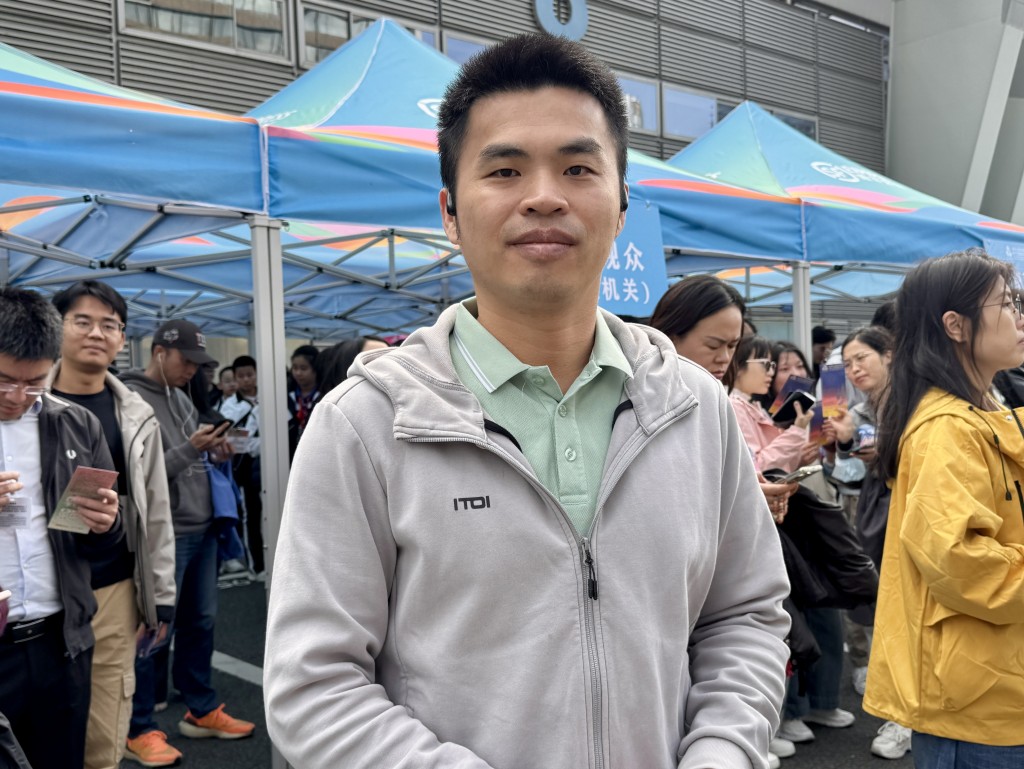 郭生表示今晚閉幕禮很神秘，令人期待。楊功煜攝