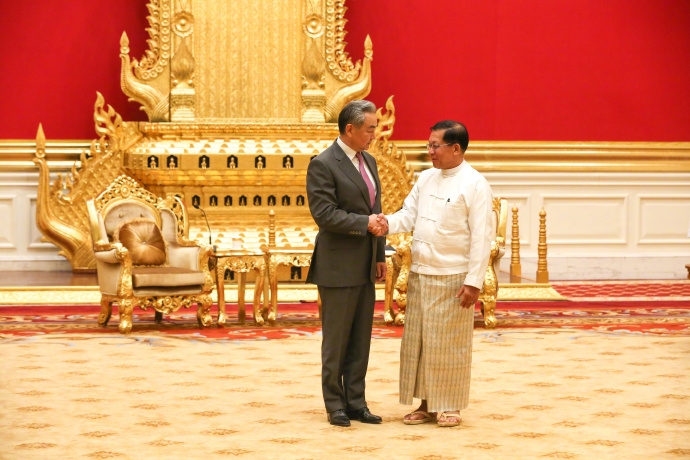 缅甸总统敏昂莱会见王毅。