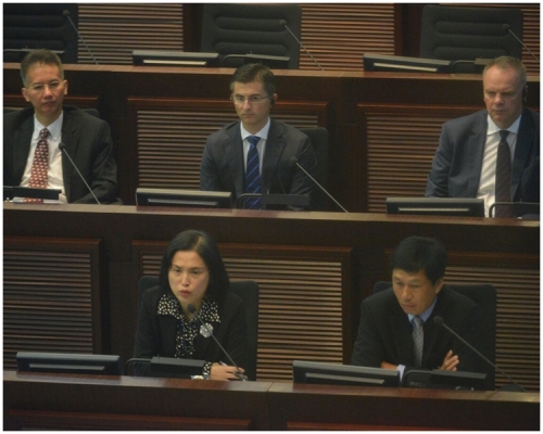 立法會工務小組審議啟德體育園約319億元的工程撥款。