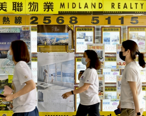 香港樓價高企應否靠父母資助置業成為爭議。資料圖片