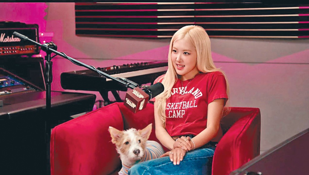 Rosé直言為避狗仔隊追訪戀情，曾扮阿婆掩人耳目。