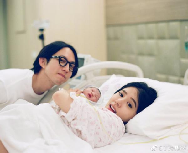 林宥嘉夫婦很注重小朋友的成長。