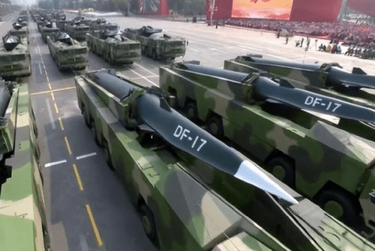 解放軍東風17高超音速導彈對美軍有重大威脅。