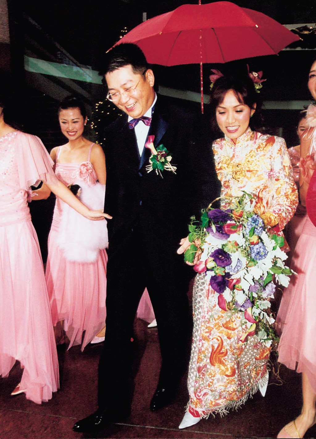 黎瑞恩与金利来太子爷曾智明于2002年结婚。